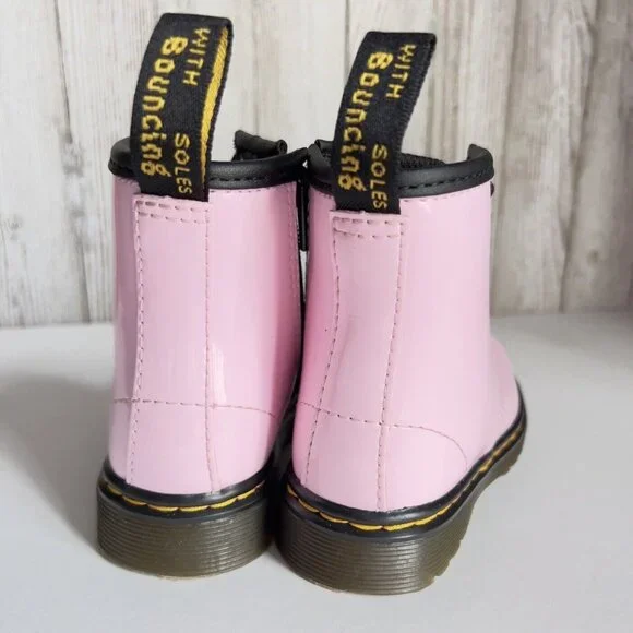 Girl's Grade School 1460 “Pale Pink” Patent Combat Boots Size 8 - Picture 12 of 16